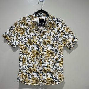 Denim & Flower Ricky Singh Floral Hawaiian Men's Size L Button Up Shirt Yellow